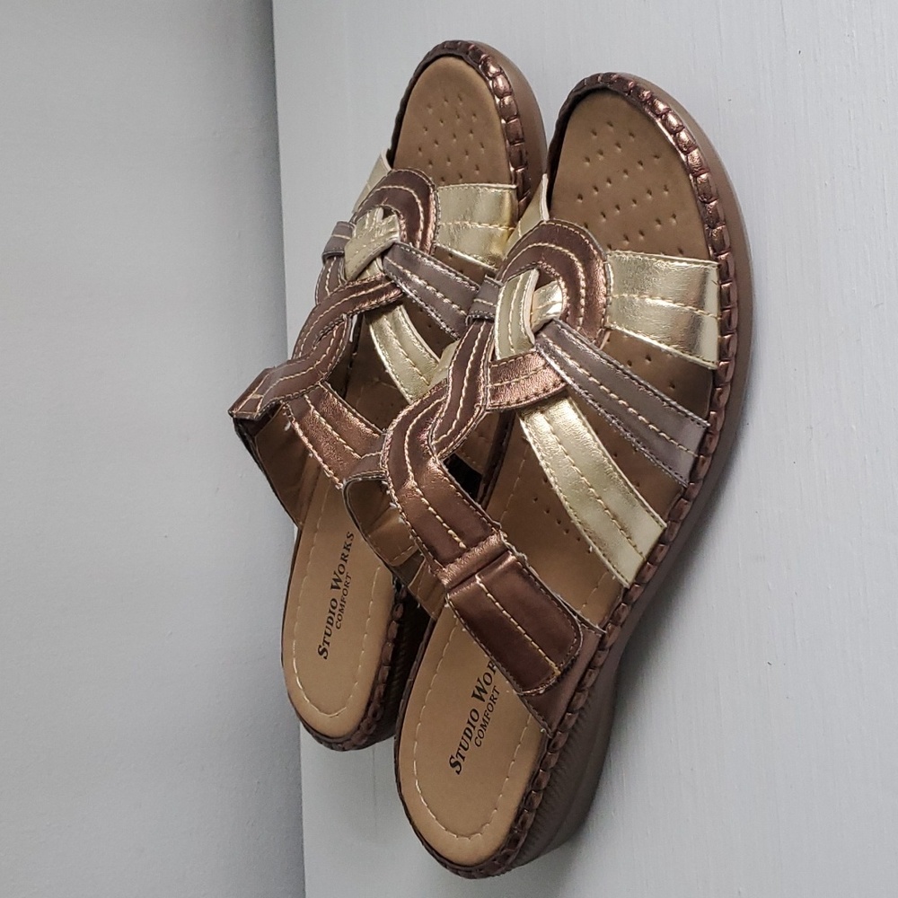 Studio Works Metallic Porter Slide Sandals, 9.5M